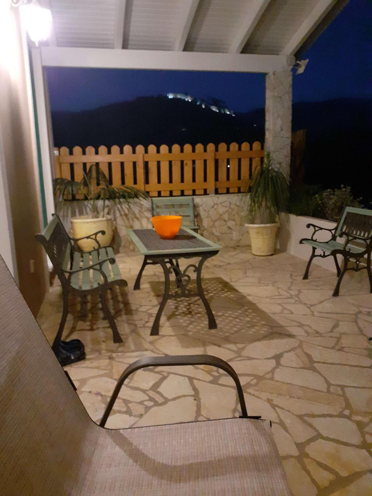 Villa Aelia - A Peaceful And Private Place 阿尔戈斯托利翁 客房 照片